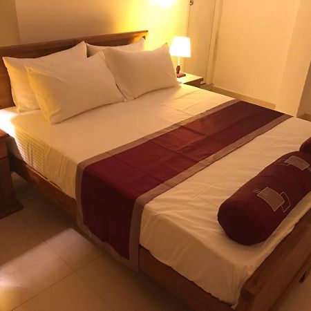 Ocean Pebbles Lejlighed Dehiwala-Mount Lavinia Eksteriør billede