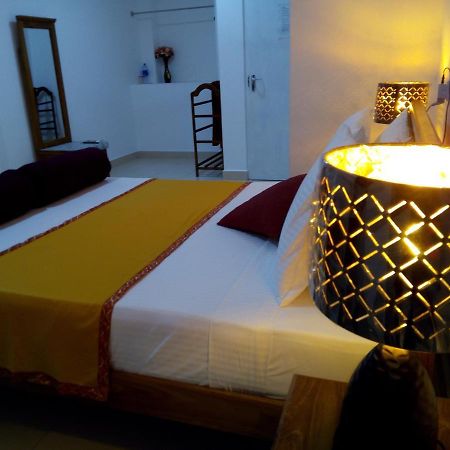 Ocean Pebbles Lejlighed Dehiwala-Mount Lavinia Eksteriør billede