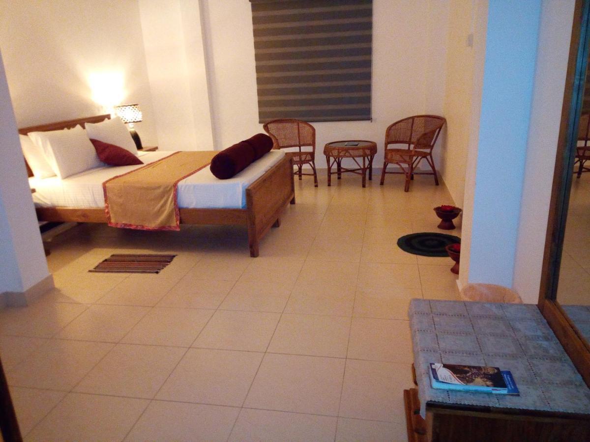 Ocean Pebbles Lejlighed Dehiwala-Mount Lavinia Eksteriør billede