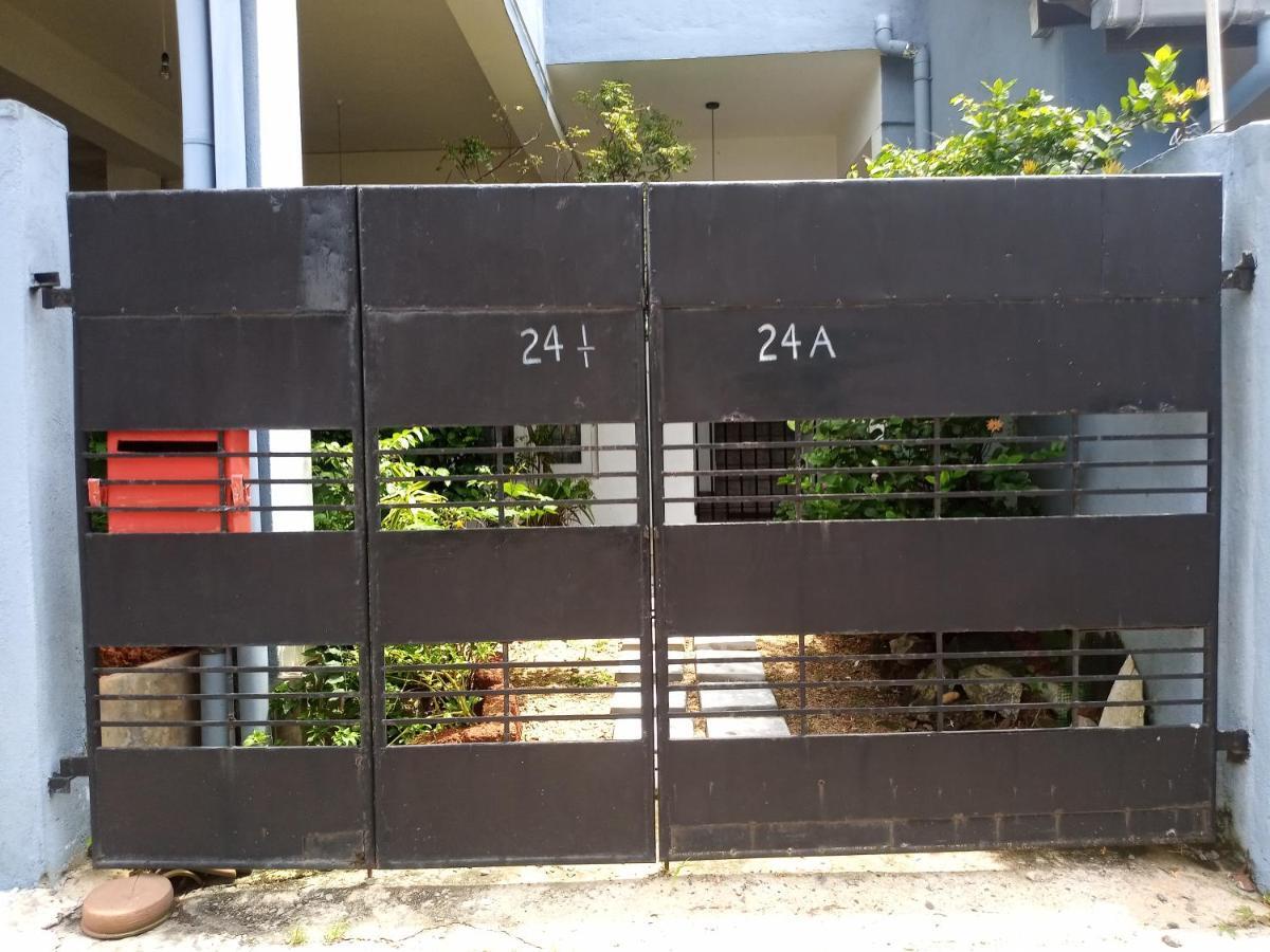 Ocean Pebbles Lejlighed Dehiwala-Mount Lavinia Eksteriør billede